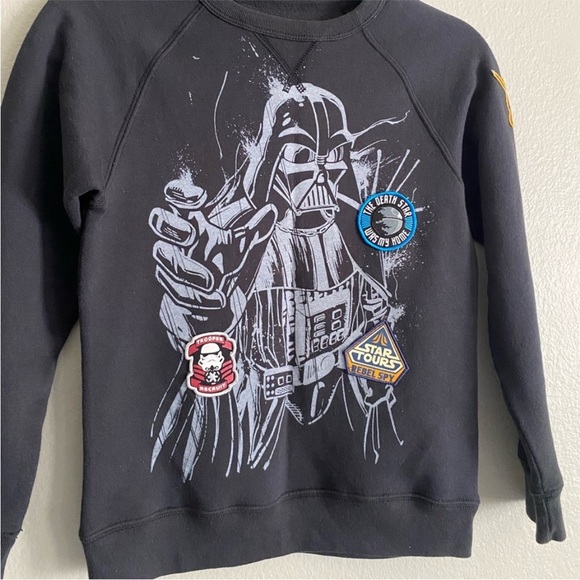 Disneyland Black Darth Vader Star Wars Boys Pullover Graphic Sweater✨ - Picture 3 of 5